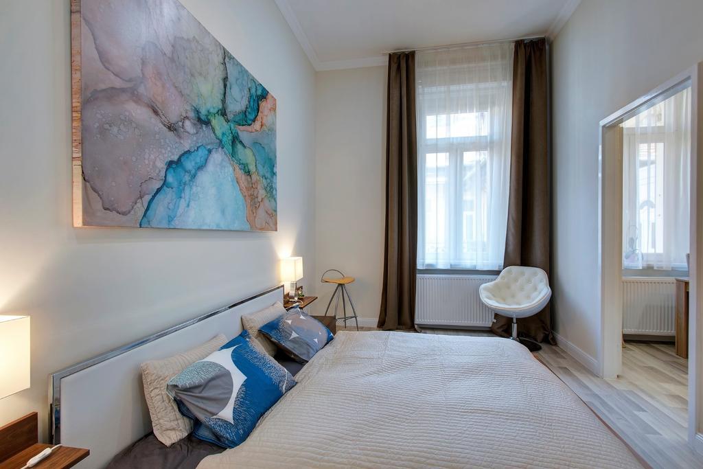 Your Home Near Parliament Budapest Bagian luar foto
